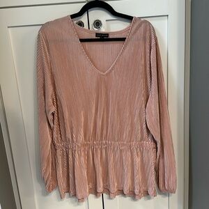 Lane Bryant Top Women 18/20 Pink Metallic Crepe VNeck Elastic Waist pullover